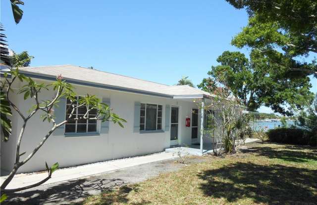 1803 BAY BOULEVARD Gallery 3