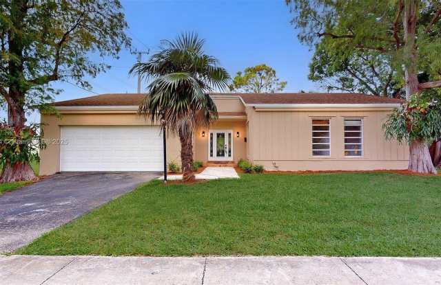 10251 SW 80th St photos photos