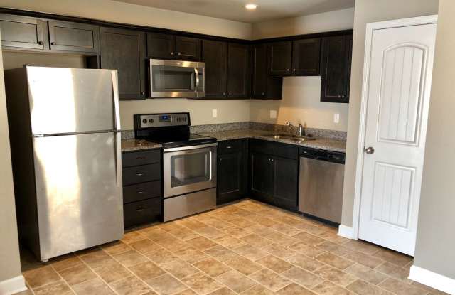 616 Maggie Ct Gallery 4
