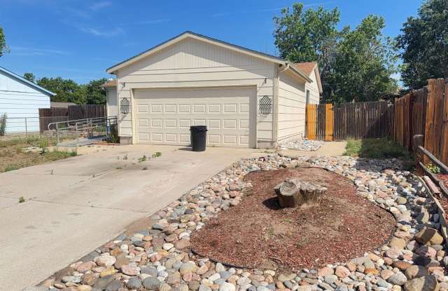 Charming 3 Bed 1 Bath Home photos photos