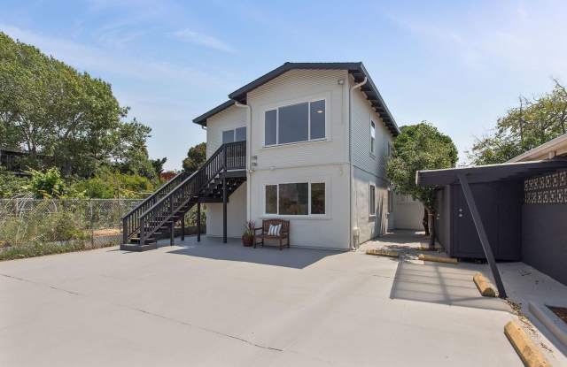 Spectacular Berkeley Flat - 1118 Bancroft Way, Berkeley, CA 94702