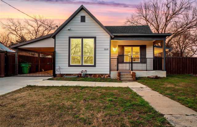 1510 Lindsay Gallery 2
