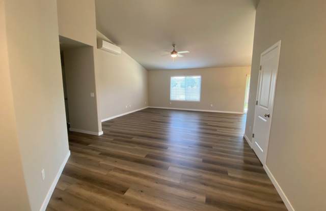 Brand New House in Winston! 1 Year Lease Required Gallery 3