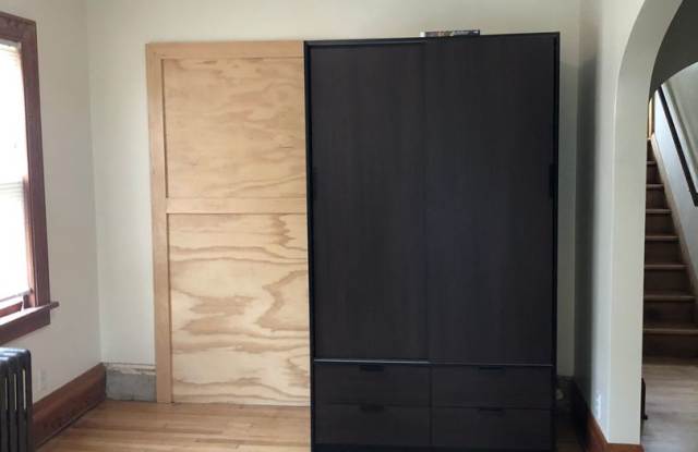 Charming, Cute,  Convenient 6 Bd/2 Bth in Como photos photos