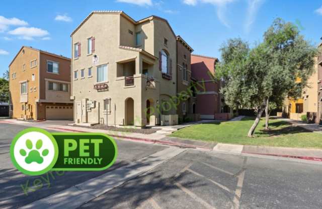 Modern Townhome Living in Chandler – Comfort Convenience in One photos photos Modern Townhome Living in Chandler – Comfort Convenience in One photos photos