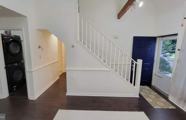 115 DEER HILL Court Gallery 3