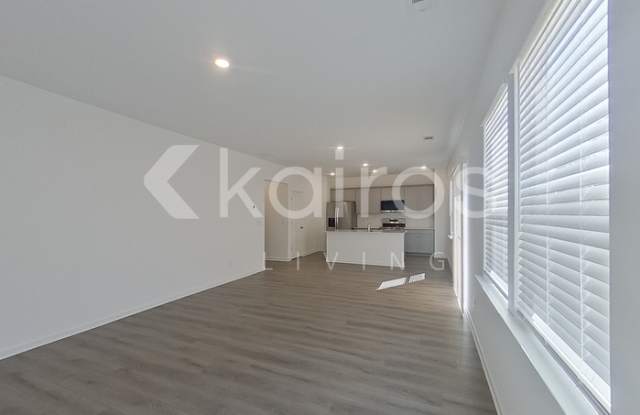 105 Oak Glen Gallery 3