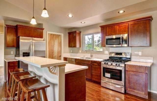 15-1692 9th Ave - 15-1692 9th Avenue, Hawaiian Paradise Park, HI 96749