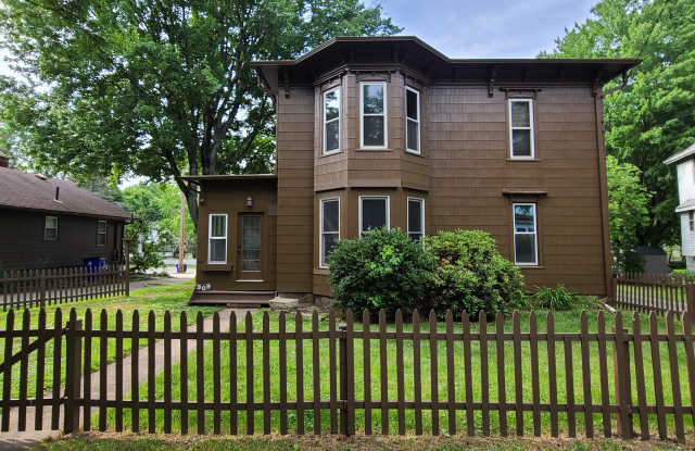 309 Lake St photos photos