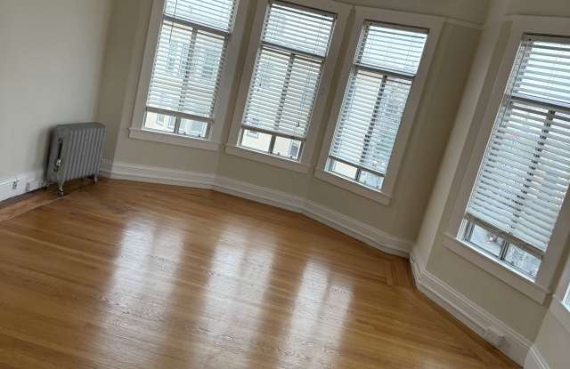 2410 Chestnut Street photos photos