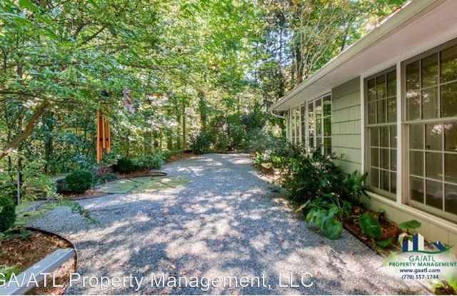 3699 Castlegate Drive Gallery 2