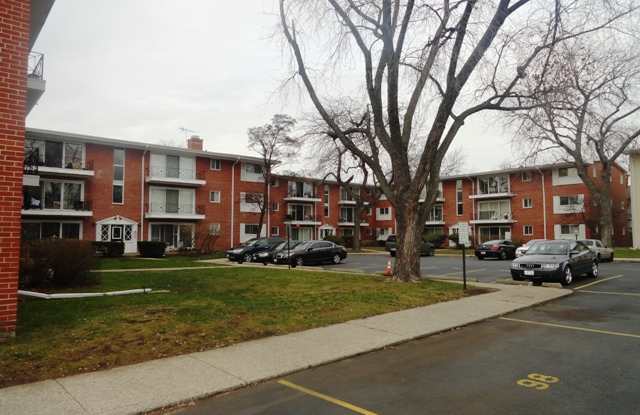10108 Old Orchard Court - 1A - 10108 Old Orchard Court, Skokie, IL 60076
