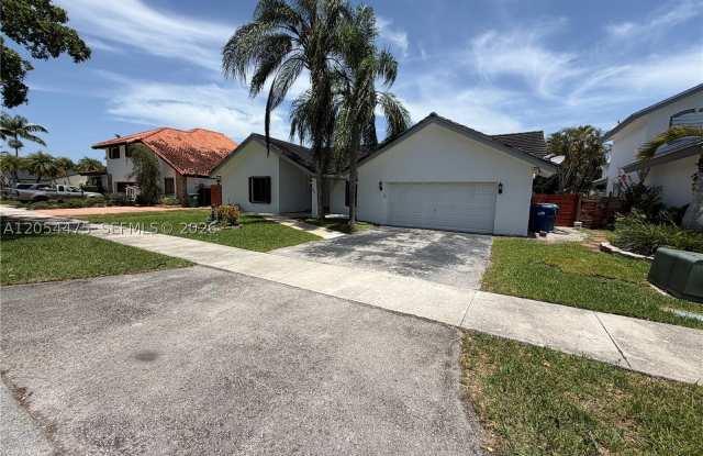 14271 SW 107th Ter Gallery 3