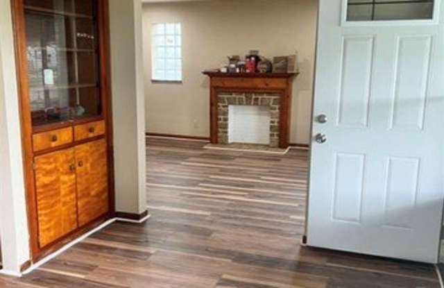 24217 Stewart Gallery 4