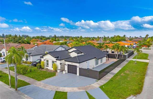 803 NW 133rd Ct # 803 MIAMI, FL 33182 photos photos