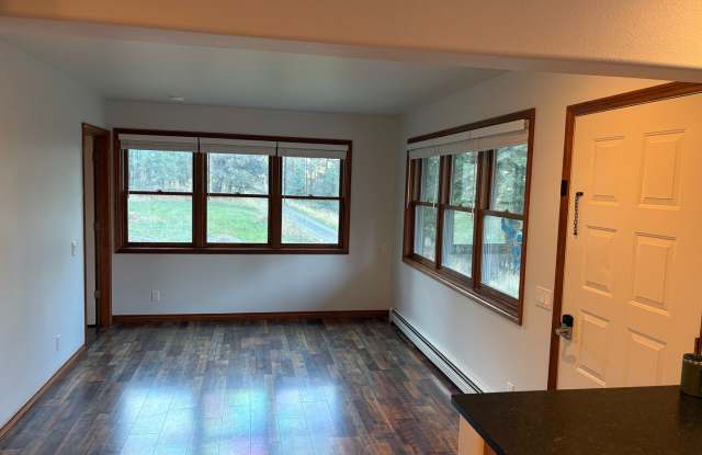 Bigfork Unfurnished 2 Bed 1 Bath Gallery 4