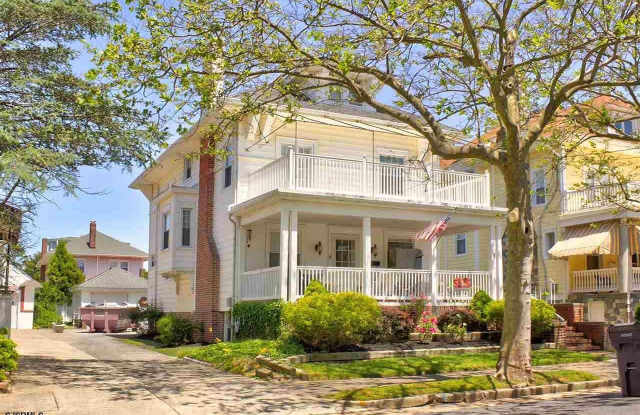 11 S Derby Ave - 11 South Derby Avenue, Ventnor City, NJ 08406
