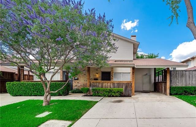 2611 Via Cordova - 2611 via Cordova, Carrollton, TX 75006