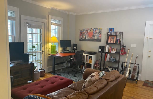 411 N. Laurel ave - 8 photos photos