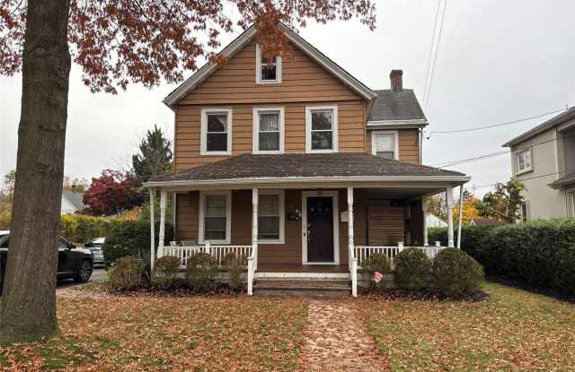 30 Hicks Lane unit: Apt 1 - 30 Hicks Lane, Great Neck, NY 11023