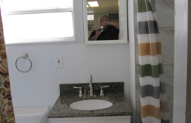 28 N Grosse Ave photos photos