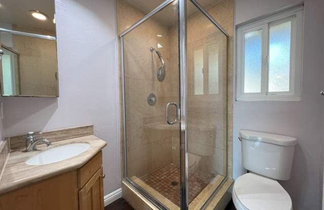 Updated 2 Bedroom 2 Bathroom Ocean Beach Condo - 4380 Temecula Street, San Diego, CA 92107