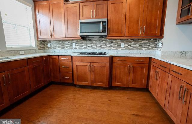 815 FAIR WINDS WAY photos photos
