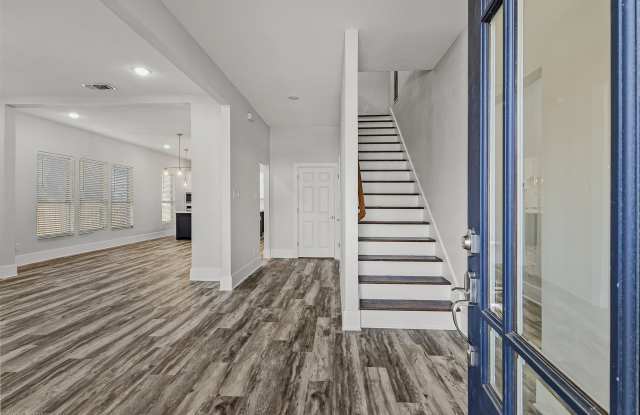 608 N Catherine Street Gallery 4
