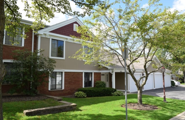 402 Sandalwood Lane - 402 Sandalwood Lane, Schaumburg, IL 60193