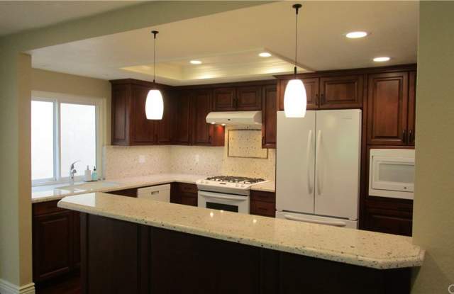 27932 Torroba Gallery 2