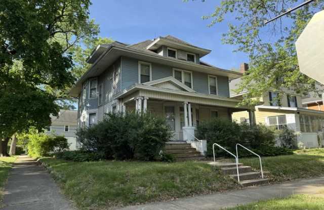 1600 West Callender Avenue - 1600 West Callender Avenue, Peoria, IL 61606 1600 West Callender Avenue - 1600 West Callender Avenue, Peoria, IL 61606