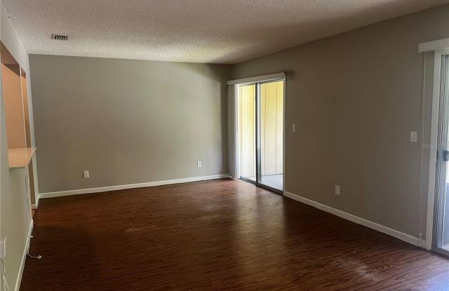 140 ORCHID WOODS Court Gallery 2