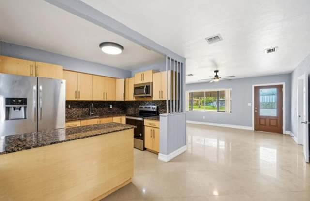740 E Evanston Circle, Fort Lauderdale, FL 33312 - 1935 photos photos