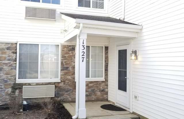 1327 Silverstone Drive Gallery 2