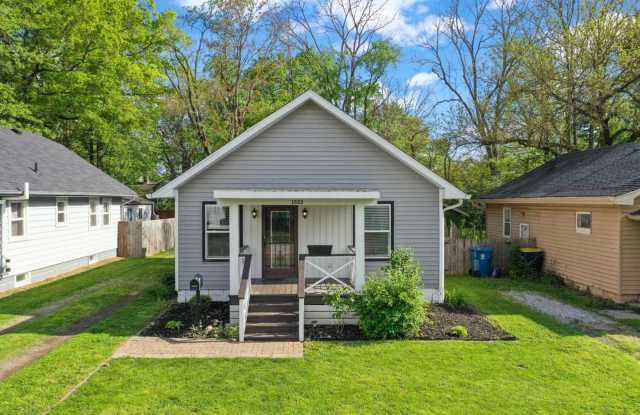 1523 E 49th St, Indianapolis, IN 46205 photos photos
