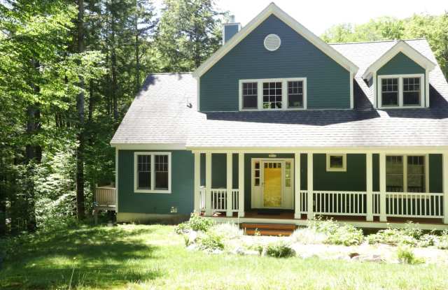 Beautiful Single Family Home in Thornton - Privacy, Comfort, Convenience - $3400/mo Available Nov 1! Gallery 3