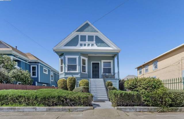 2025 34th Avenue photos photos