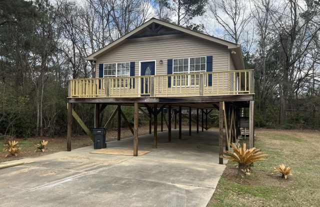 415 Sam Rayburn Dr - 415 Sam Rayburn Drive, Arnold Line, MS 39402