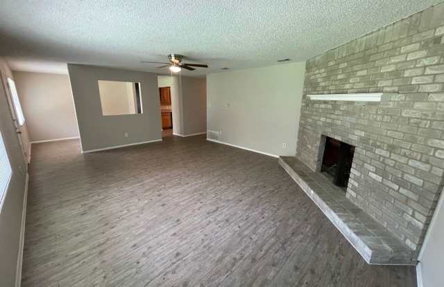 1010 WAYNE DR Gallery 4