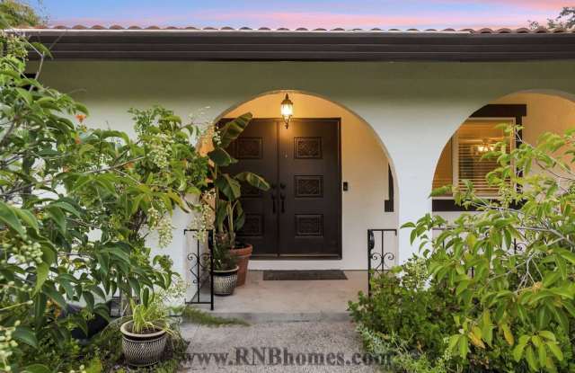 4305 Whispering Oaks Circle Gallery 3