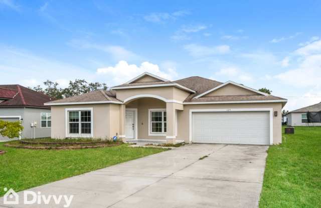325 Gardenia Court Gallery 3