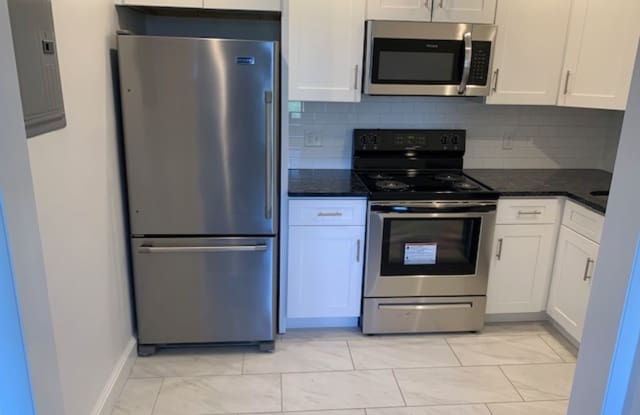 2 bed/1 bath in Brookline photos photos