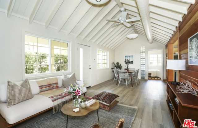 1606 MYRA Avenue Gallery 3