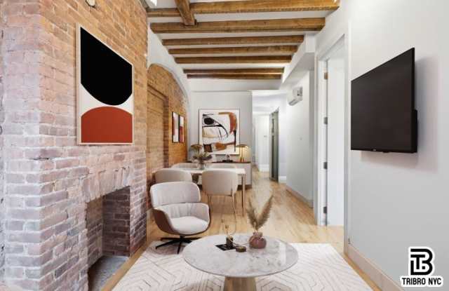 105 Berry Street Gallery 3