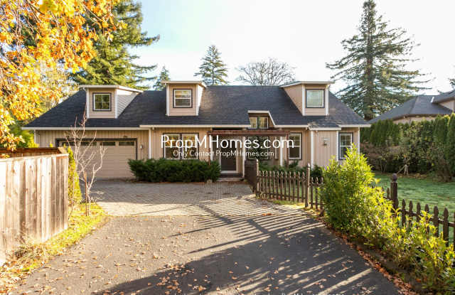 Beautiful Home Near Multnomah Village - Four Bedrooms! - 6980 Southwest Canby Street, Beaverton, OR 97223