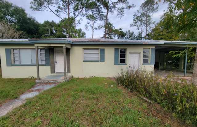 5939 SE HOLLY ROAD - 5939 Southeast Holly Road, Belleview, FL 34420