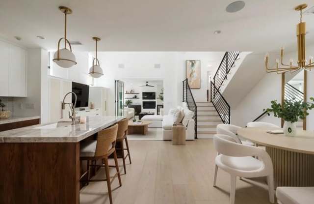 Coastal Luxury Retreat in the Heart of Corona del Mar Village-Available for Monthly Executive and Vacation Rentals photos photos