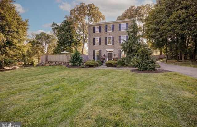 7604 EAST LN Gallery 3