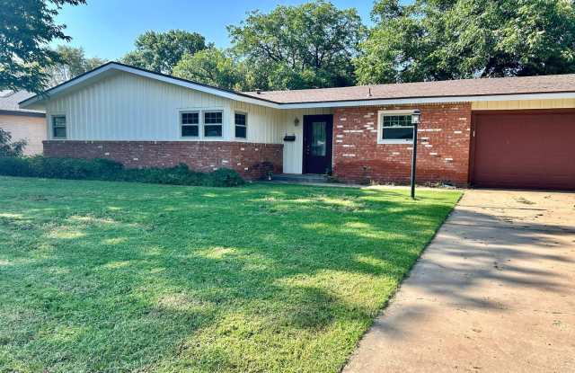 3Bed/2Bath Available now! photos photos