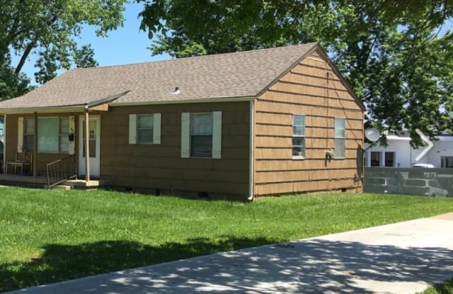 516 N Central St - 516 North Central Street, Olathe, KS 66061